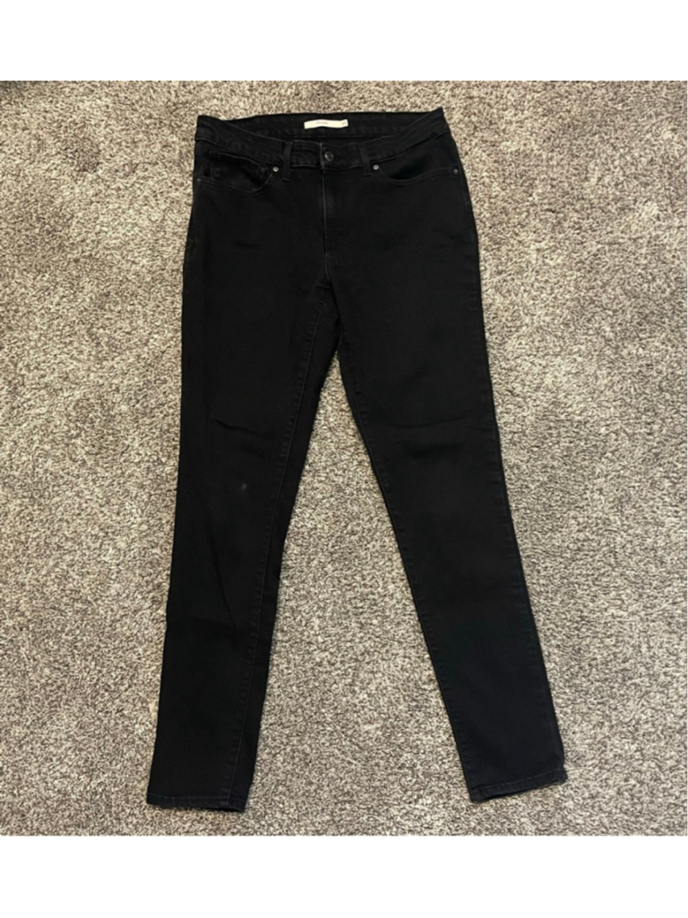 Levi's Women's 711 Skinny Jeans Size 30, inseam 30”